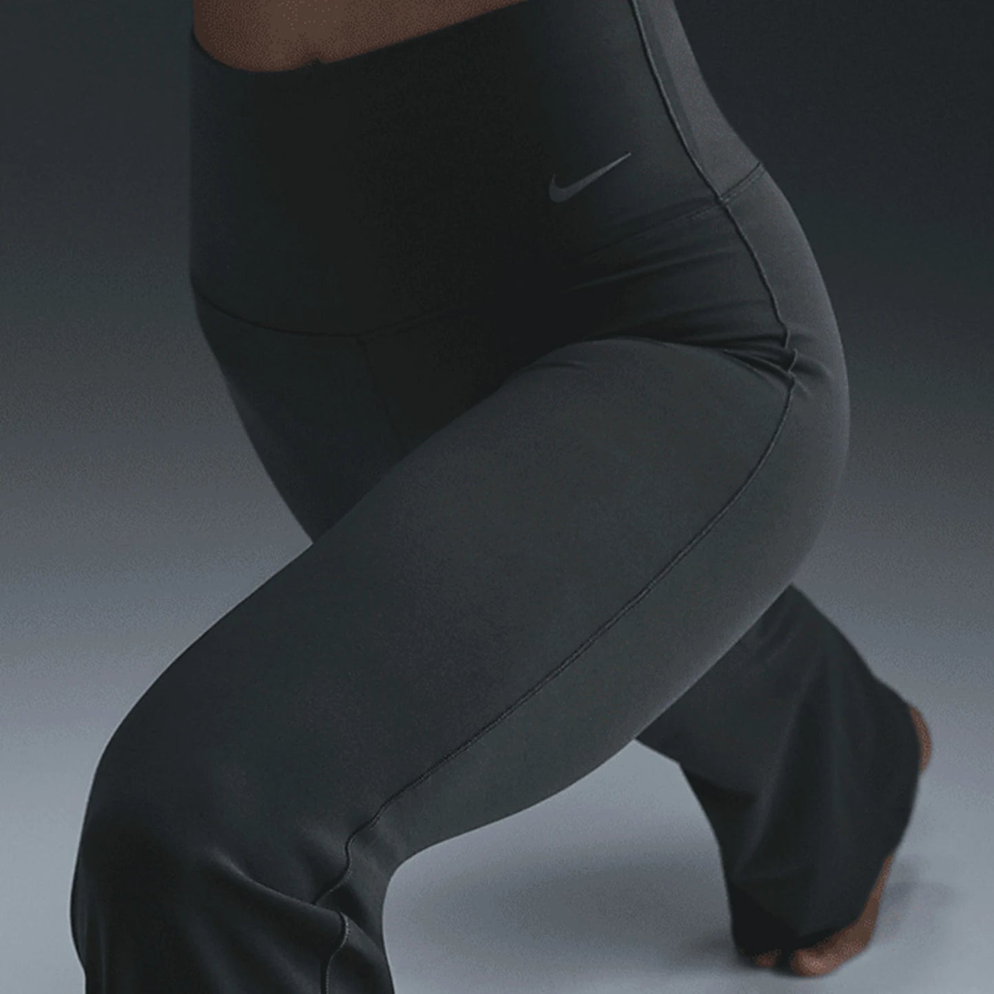 Pantaloni svasati alla moda con sollevamento del seno a compressione da donna Nike genuine Zenvy FV7922-338